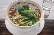 牛肉麺、B級グルメの夕食